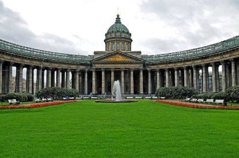 St. Petersburg’da gezilecek yerler