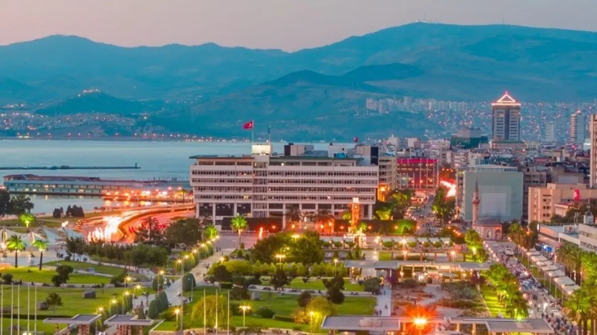 İzmir'de yapılacak en güzel 48 aktivite