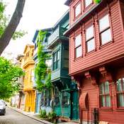 Kuzguncuk: İstanbul’un EN Nostaljik Semti