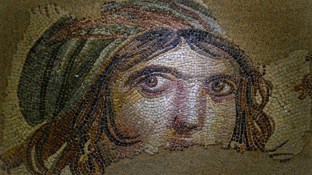 Türkiye’de keşfedilmeyi bekleyen değerler arasında birbirinden güzel mozaik eserler bulunuyor. Her biri ayrı bir ustalığı ve sanatın zirvesini temsil eden mozaikler ülkemizin fark...