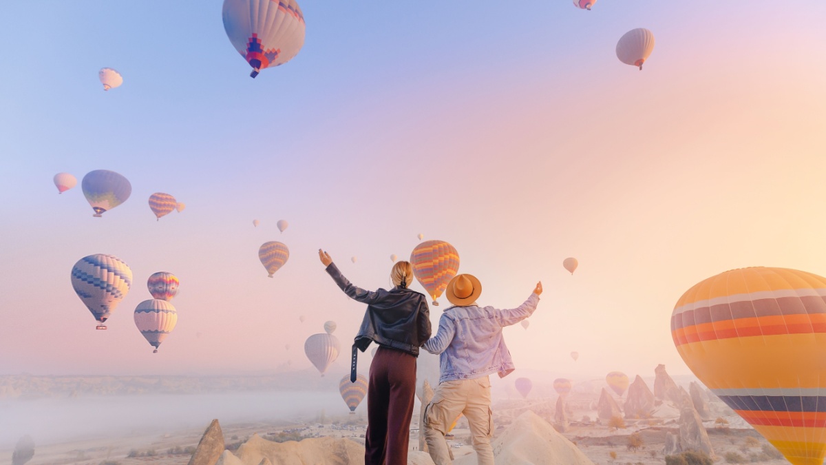 Bu 14 Şubat Sevgililer Günü cuma gününe denk geliyor ve hafta sonu ile birlikte hem romantik hem de keşif dolu bir tatil imkanı sağlıyor. Peki senin planın hazır mı? Eğer değilse b...