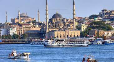 Ramazan Bayramı, sevdiklerimizle bir arada olmanın, maneviyatın ve neşenin hakim olduğu özel bir bayram. Ailelerin ve akrabaların sıkça ziyaret edildiği bayram günlerini farklı şehirlerde geçirmek isteyenler de olabiliyor.