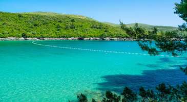 Güneşin tadını çıkararak, berrak sularda yüzmek isteyenler için vizesiz gidilebilecek birçok yer bulunuyor. Deniz tatili için yurt dışına çıkmak ama vize işlemleriyle uğraşmak istemiyorsan, Türk vatandaşlarının vizesiz olarak ziyaret edebileceği yerleri senin için listeledik.