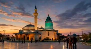 Mevlana, ölümü ''Allah’a kavuşmak'' olarak görmüş ve ölüm gününün düğün günü yani ''Şeb-i Arus'' olarak anılmasını istemiş. Mevlana, ‘gel, ne olursan ol yine de gel’ demiş.