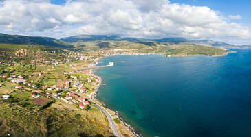 Bu yıl 30 Ağustos Zafer Bayramı'nın cuma gününe denk gelmesi ile 3 gün tatil bizleri bekliyor. Hal böyle olunca kafada planlar uçuşmaya başladı. Yazın bitmesine sayılı günler kala, 3 günlük kısa tatili fırsat bilerek senin için birbirinden güzel rotalar oluşturduk. Hazırsan beraber 30 Ağustos için tatil planı yapmaya geldik.