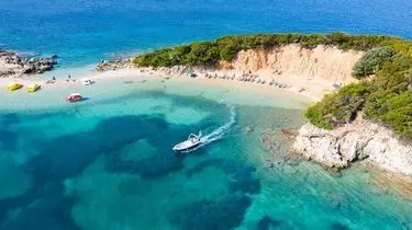 Ksamil’de denize girilecek yerler
