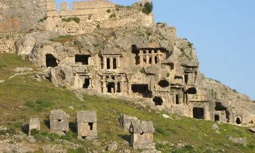 مدينة تلوس القديمة