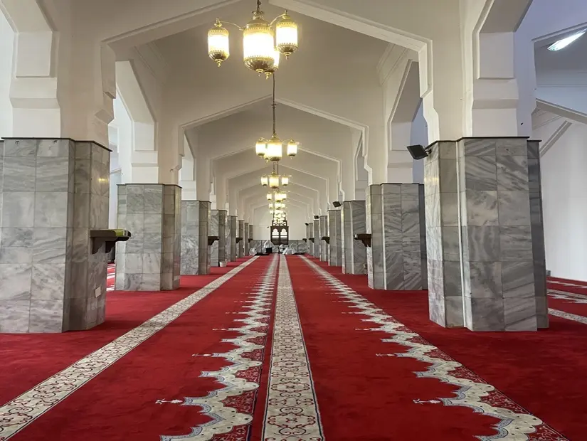 Abdullah bin Abbas Camii iç görünümü