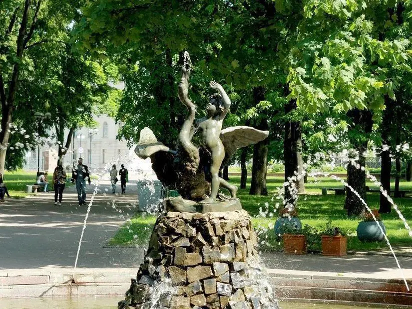 Aleksandrovsky Meydanı