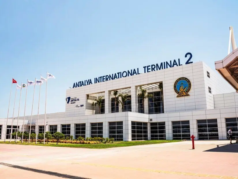  Antalya Havalimanı görünümü