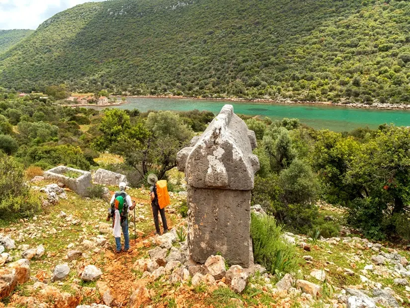 Aperlai Antik Kenti. Kaş ve Kekova arasındaki şehrin kalıntıları.