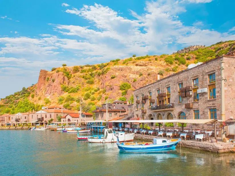 Assos