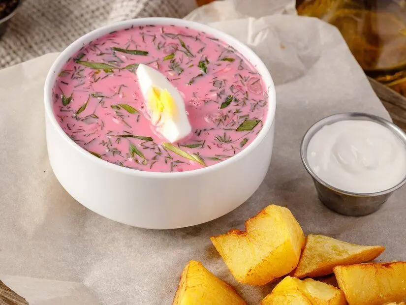 Aukstā Zupa (Soğuk pancar çorbası)
