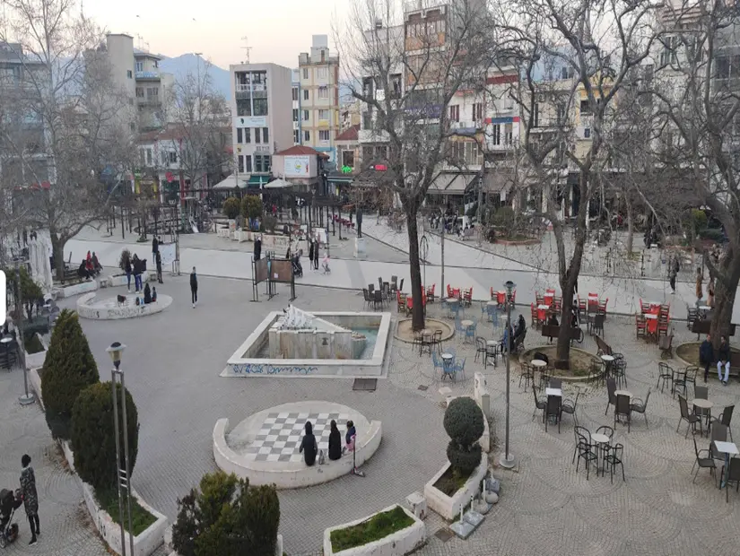 Barış Meydanı (Eirinis Meydanı) görünümü