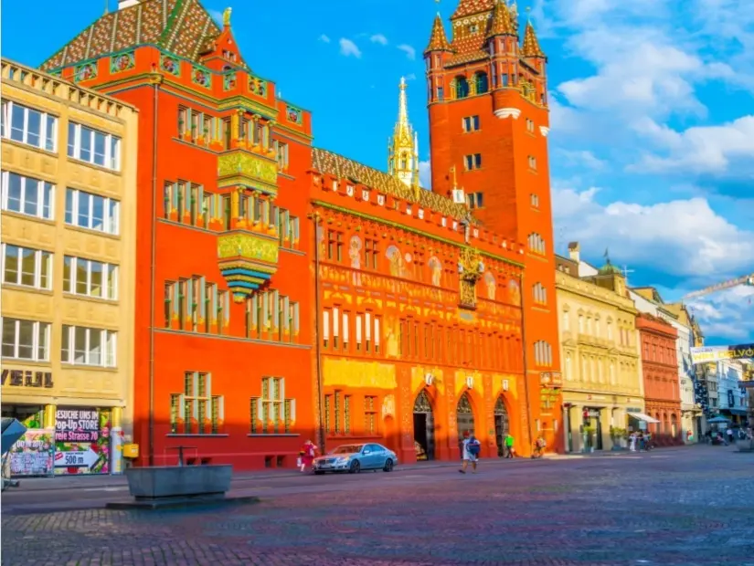Basel Marktplatz (Pazar Meydanı) görünümü