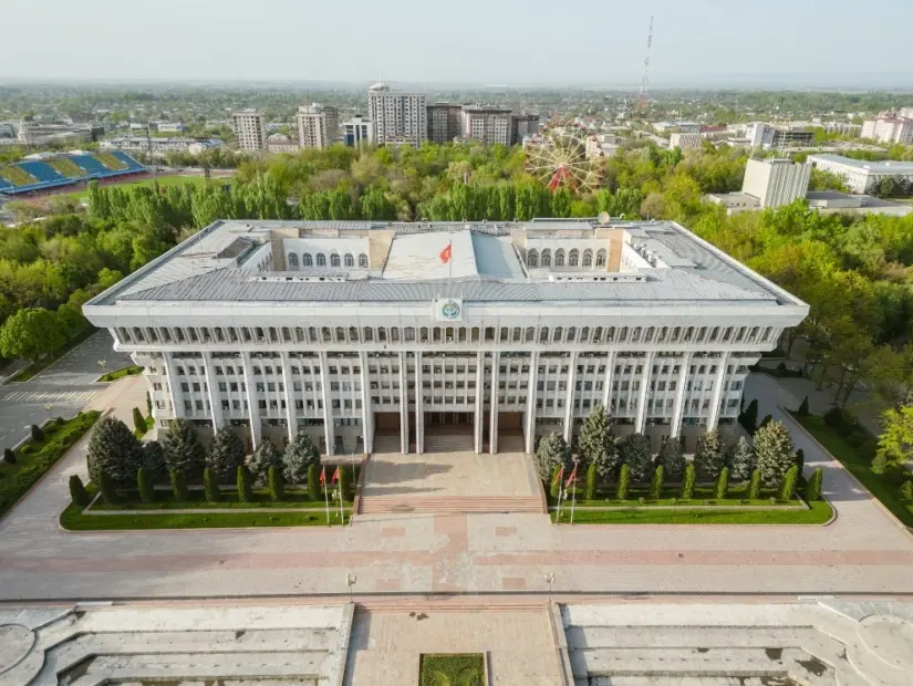 Bişkek Parlamento Binası havadan görünümü