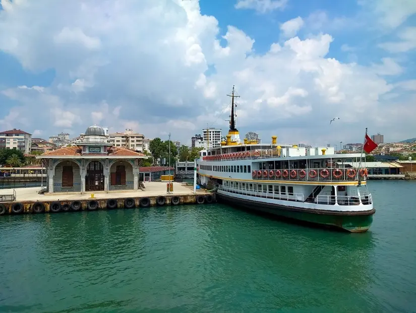 Bostancı-Adalar Ring vapuru