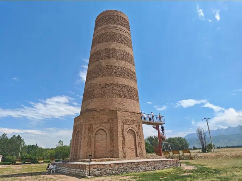 Burana Arkeolojik Kompleksi ve Açık Hava Müzesi görünümü