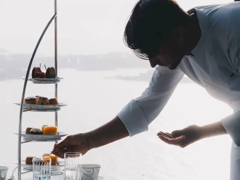 Burj Al Arab’da çay seremonisi