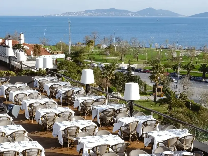 Cafe de Paris Suadiye