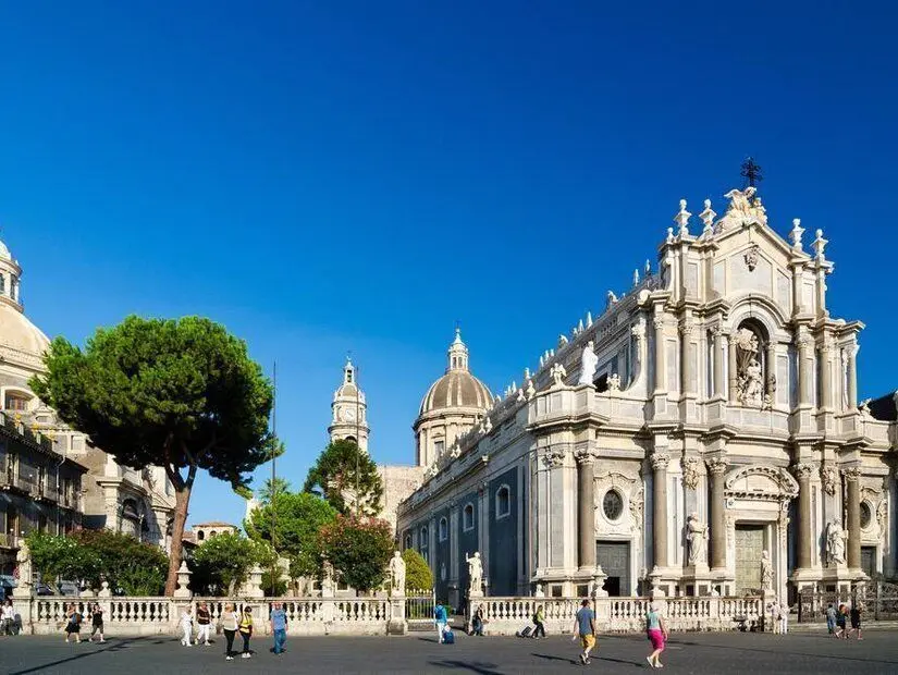Catania Katedrali (Catania) görünümü