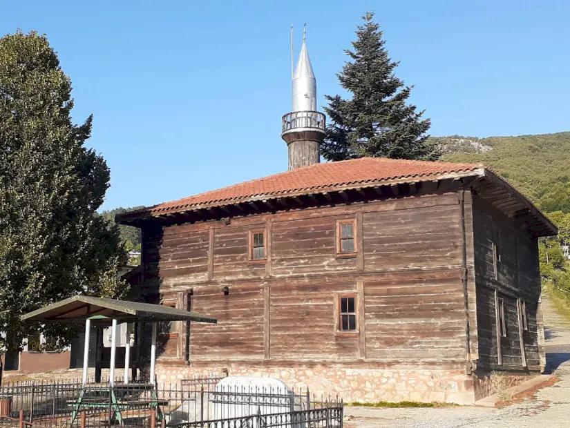 Çivisiz Ahşap Camii görünümü