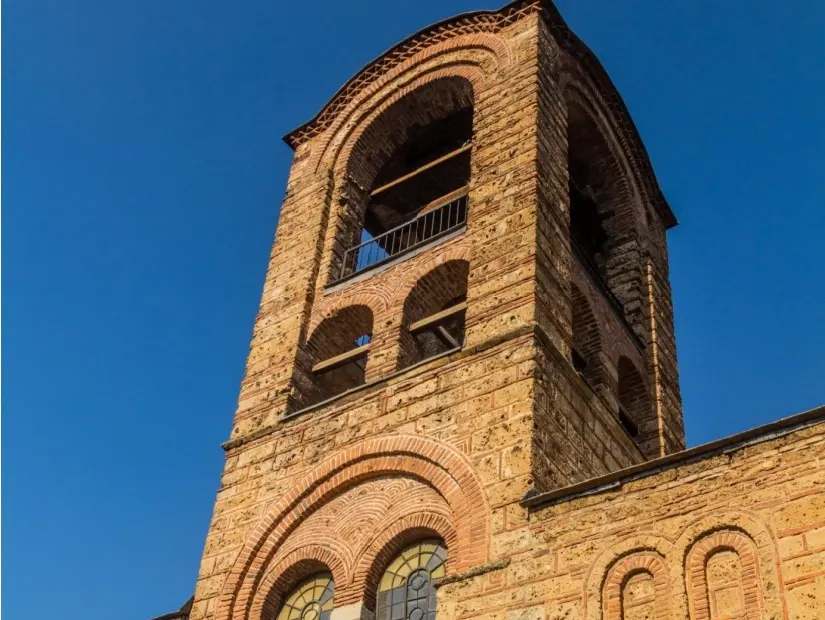 Cuma Camii dış görünümü