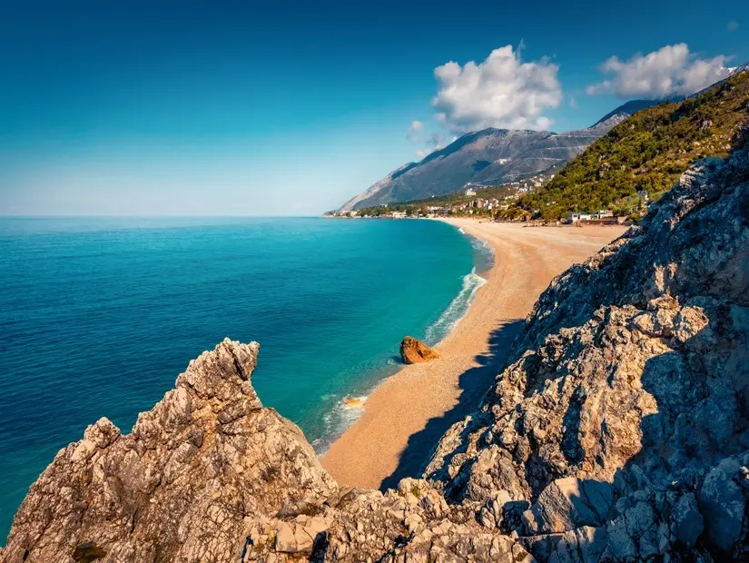 Dhermi Beach havadan görünümü