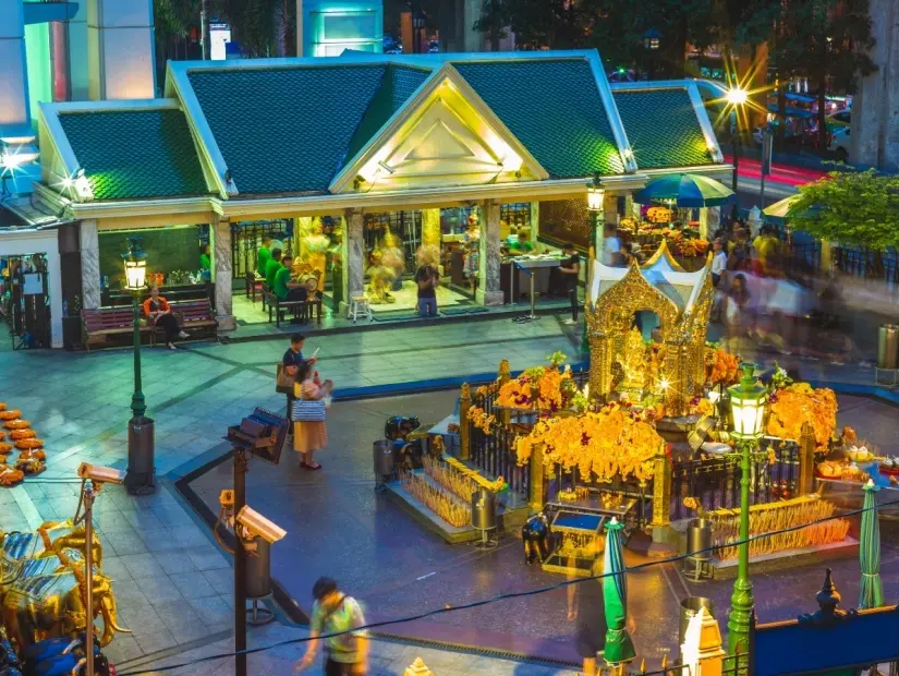 Erawan Shrine (Erawan Tapınağı) havadan görünümü