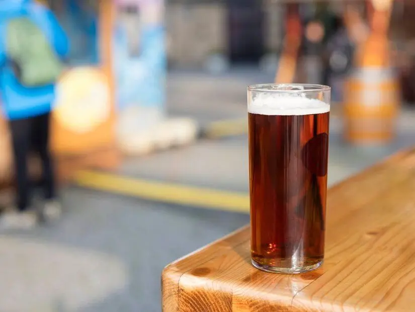 Geleneksel Düsseldorf birası (Altbier)