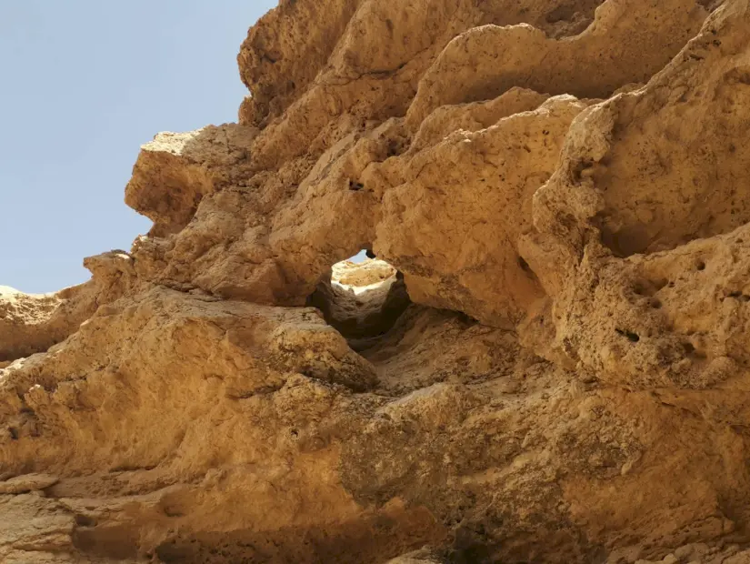Gizli Mağara (The Hidden Cave) görünümü