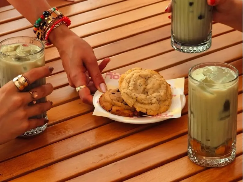 Golden Hour Cookies & Coffee - Konak/İzmir