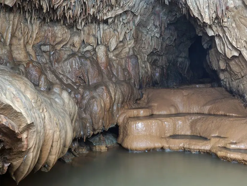 Gürlek Mağarası