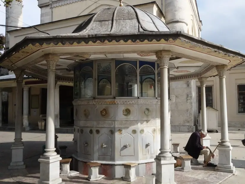 Güzelce Kasımpaşa Camii