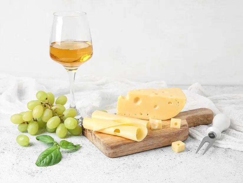 İsviçre şarabı (Fendant ve Pinot Noir)