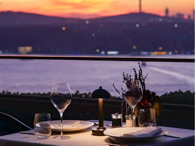 Izaka Terrace (CVK Park Bosphorus Hotel)
