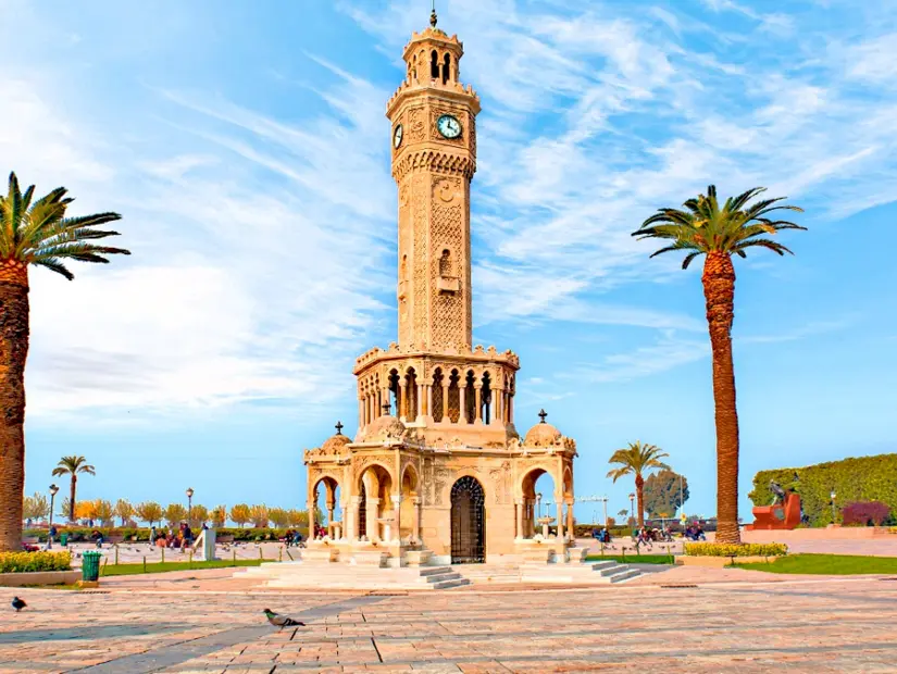 izmir saat kulesi görünümü