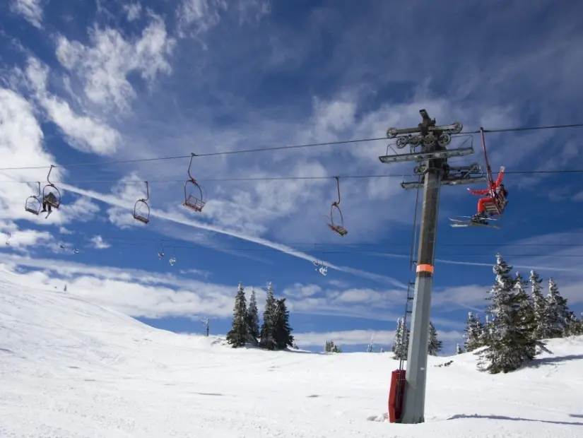 Jahorina Kayak Merkezi teleferik görünümü