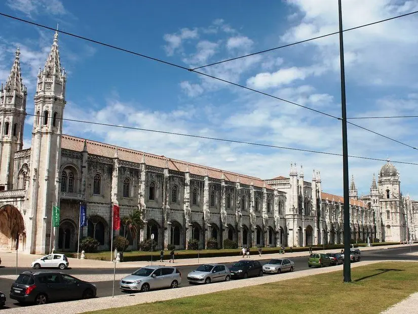 Jerónimos Manastırı (Mosteiro dos Jerónimos) dış görünümü