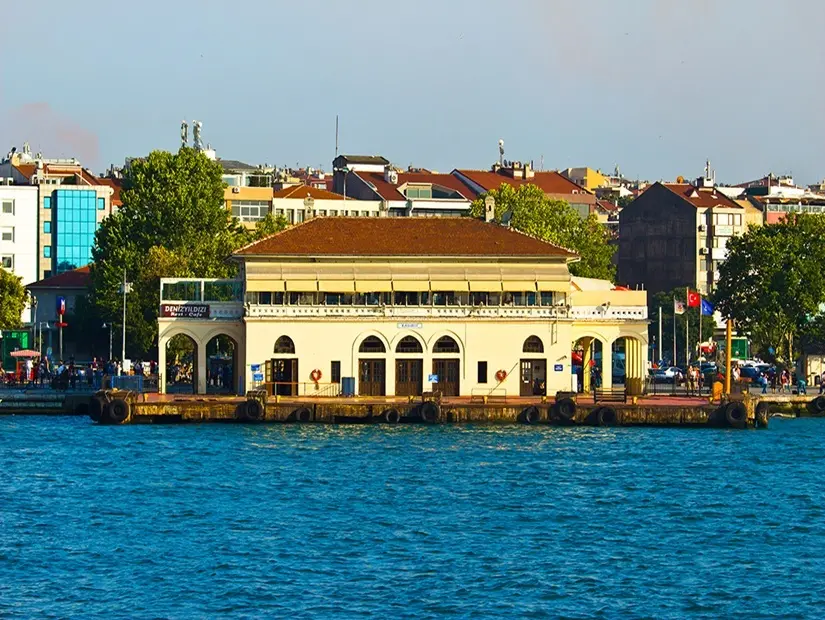 Kadıköy-Kasımpaşa-Fener-Hasköy-Sütlüce-Eyüpsultan vapuru