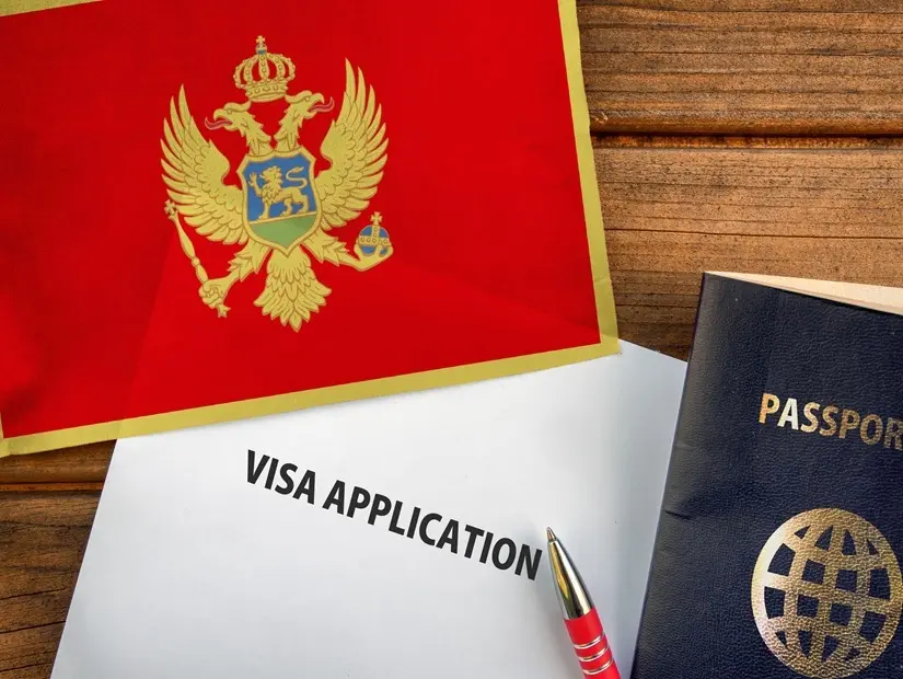 Karadağ vize başvuru formu, pasaport ve bayrağı