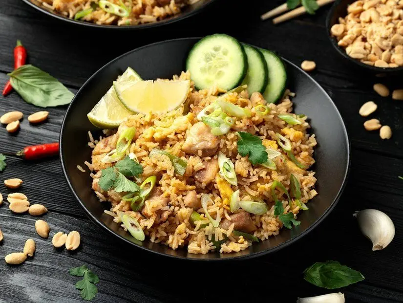 Khao pad (Thai usulü kızarmış pirinç)
