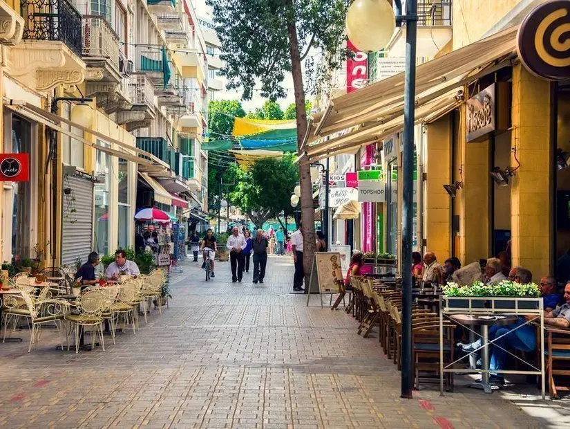 Kıbrısda bir cadde