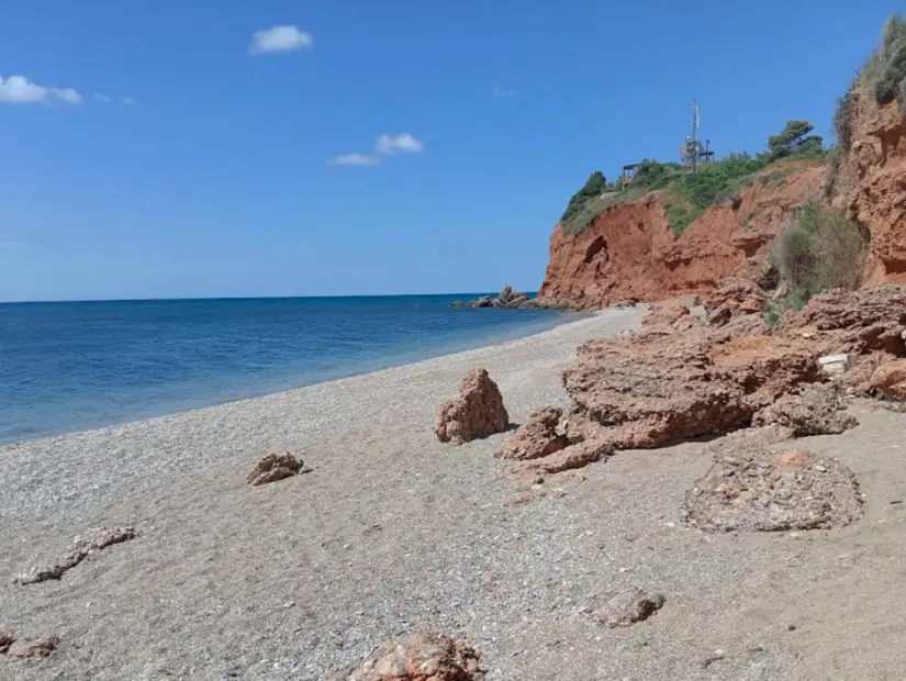Kırmızı Kayalar Plajı görünümü