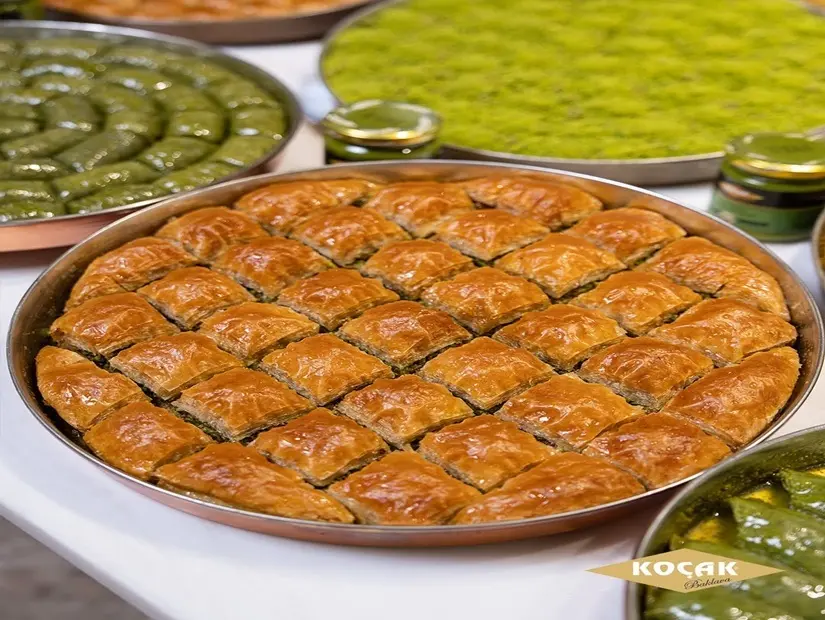 Koçak Baklava Gaziantep, Koçak Baklava, Gaziantep baklavası, meşhur baklavacı Gaziantep, fıstıklı baklava Gaziantep, en iyi baklava Gaziantep, Türk tatlıları Gaziantep, Gaziantep tatlıcıları, baklava nerede yenir Gaziantep, Gaziantep lezzet durakları