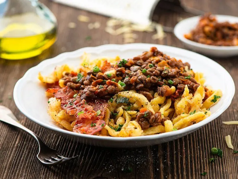 Linsen mit Spaetzle