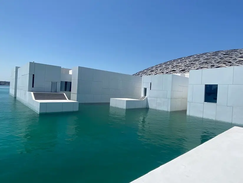Louvre Abu Dhabi görünümü