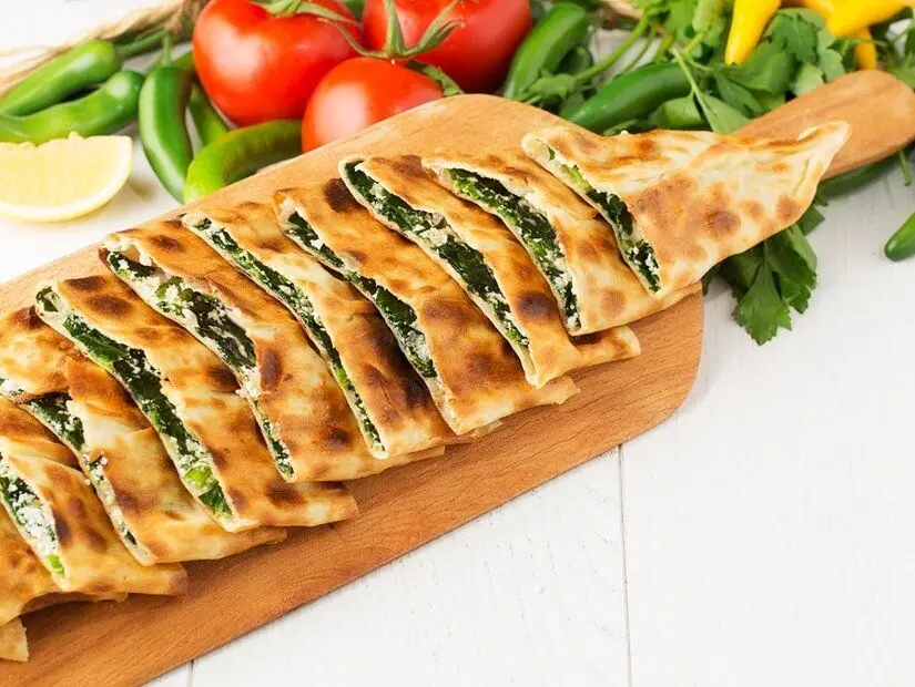 Mancarlı pide 