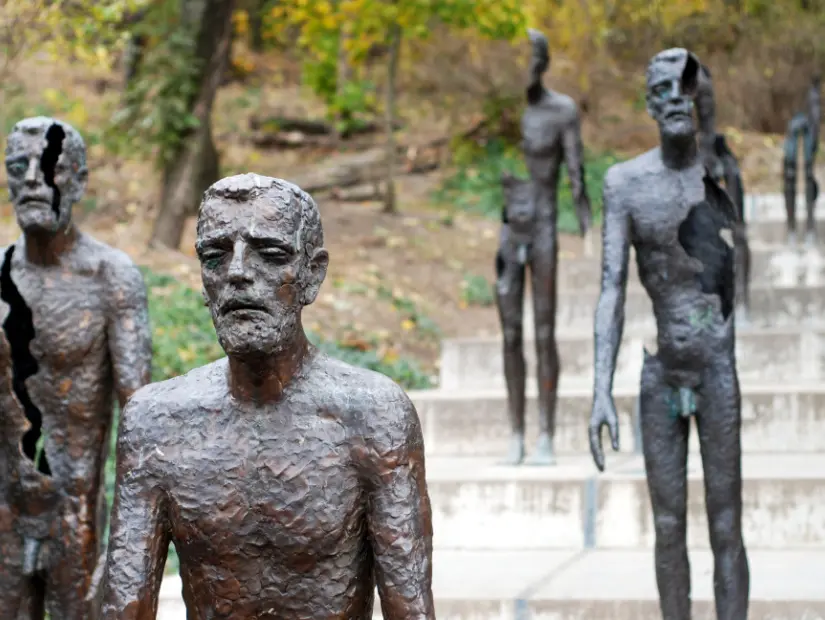 memorial-to-the-victims-of-communism-komunizm-muzesi