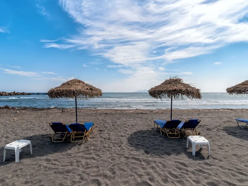 Monolithos Plajı görünümü